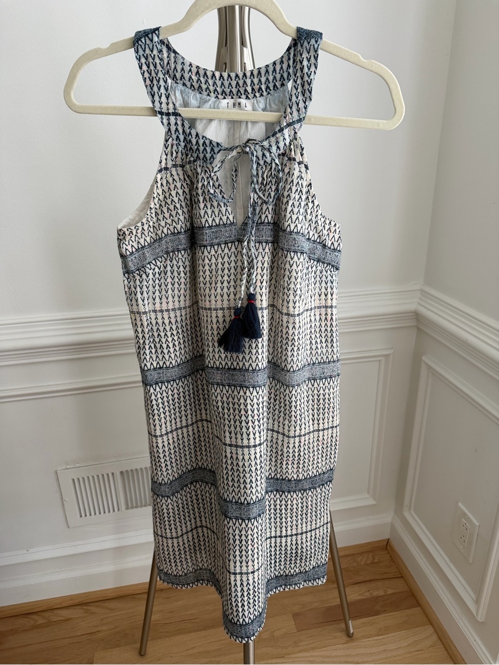 THML Navy & White Printed Tie-Neck Tasseled Sleeveless Beach DressSize Medium